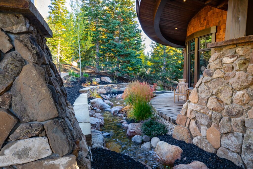 colony-white-pine-mountain-transitional-home-creek