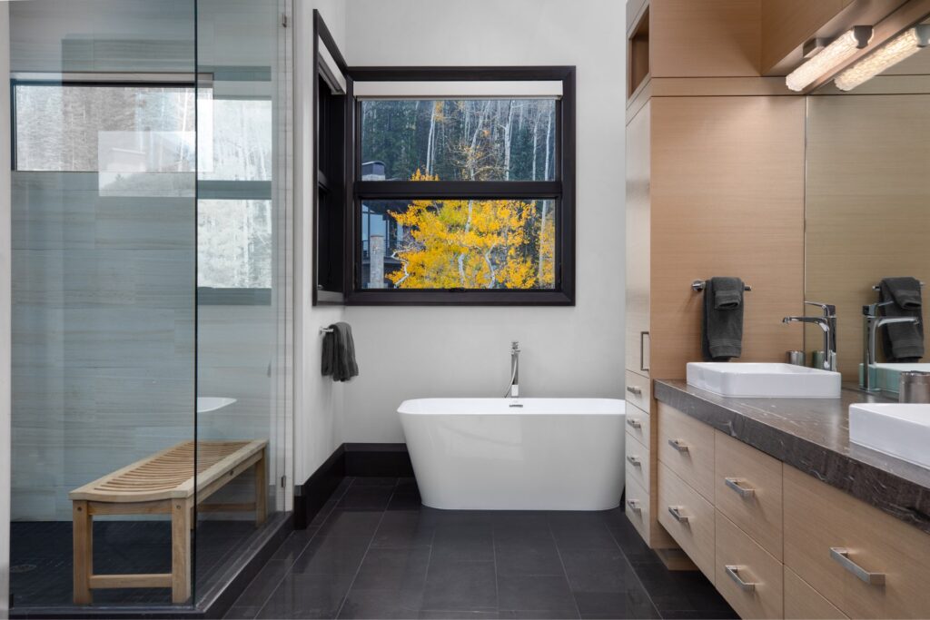 colony-white-pine-modern-mountain-home-bathroom