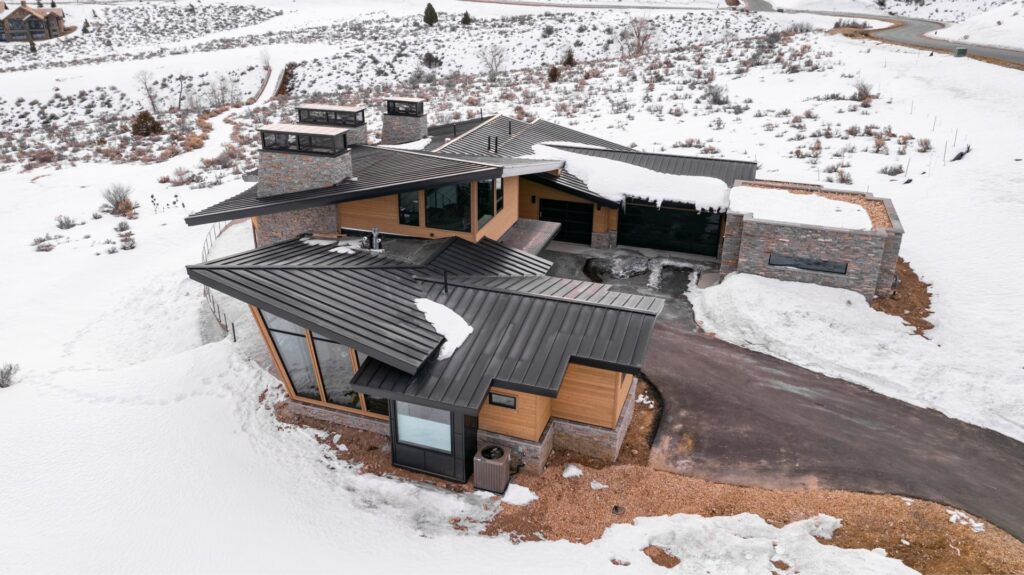 victory-ranch-contemporary-mountain-home-exterior