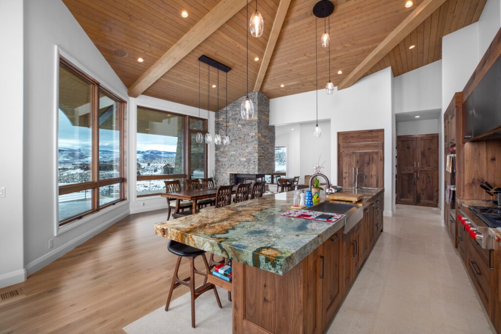 victory-ranch-contemporary-mountain-home-kitchen