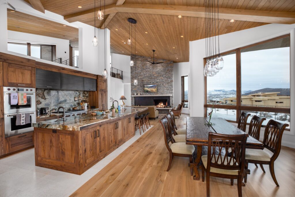 victory-ranch-contemporary-mountain-home-kitchen-dinging-living