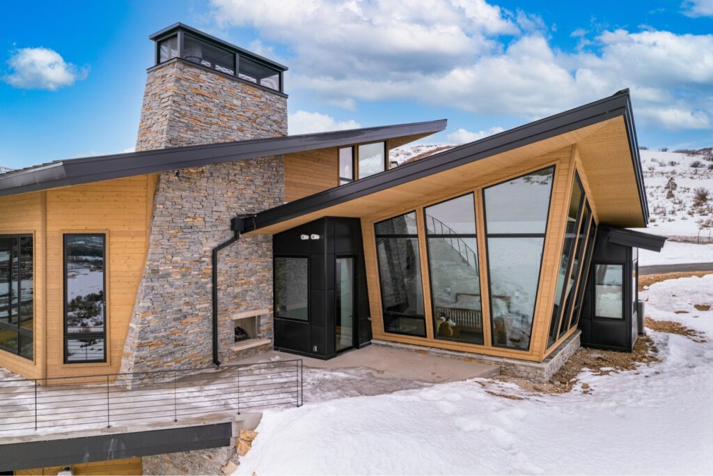 victory-ranch-contemporary-mountain-home-window